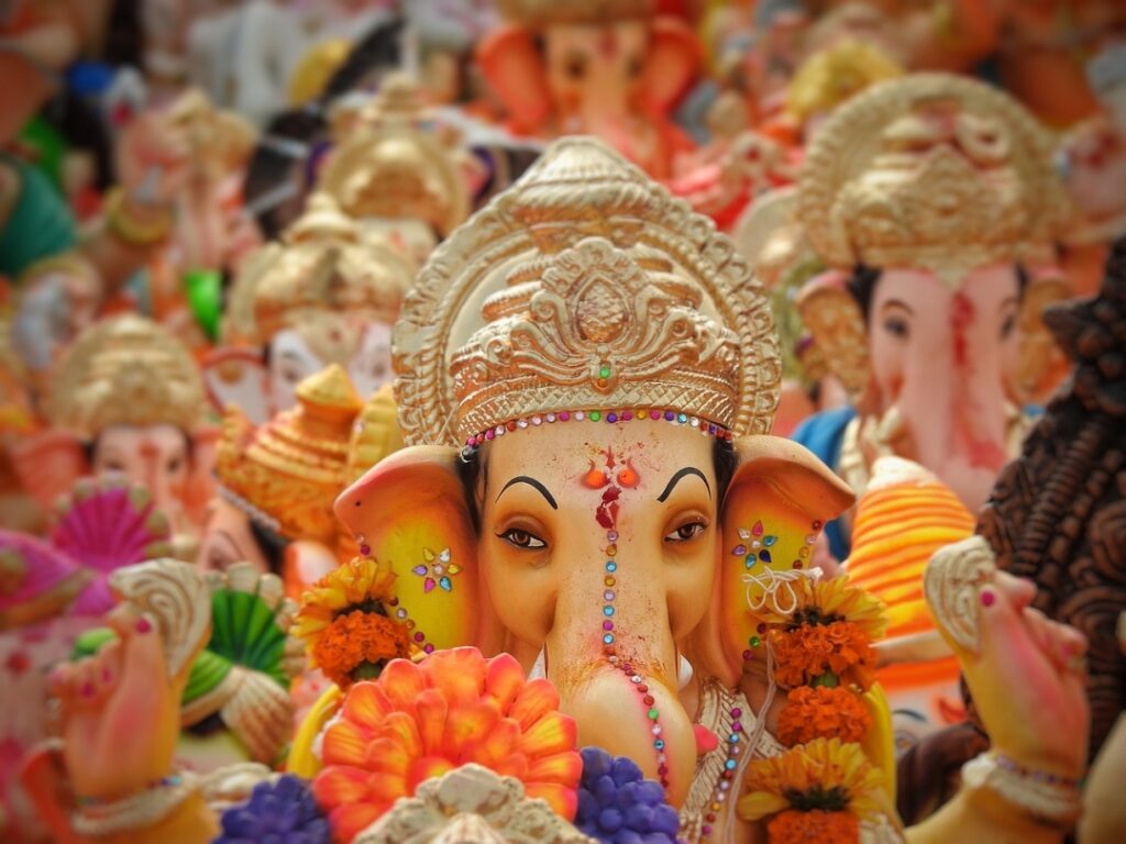 Thần voi Ganesha, thần voi Hindu, Om Gam Ganapataye Namaha, Thần voi ở Ấn Độ, Lễ Hội Ganesh Chaturthi